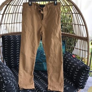 32x32 American Eagle Khaki Pants